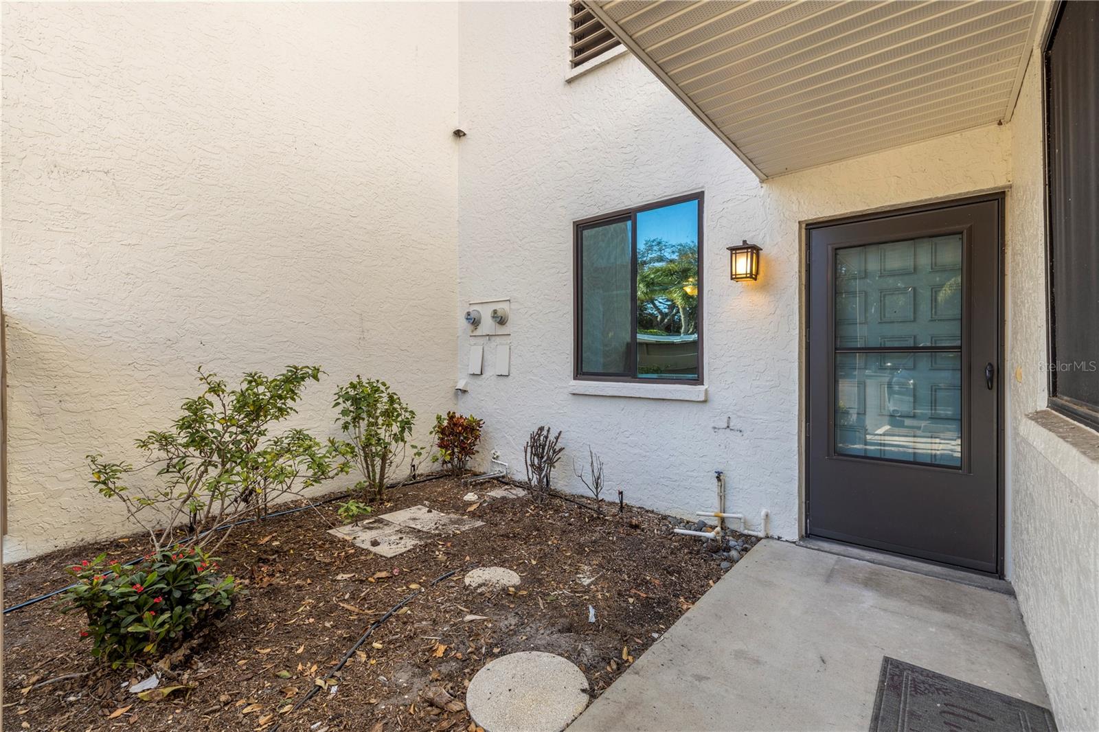 212 LAKEWOOD DRIVE 212D