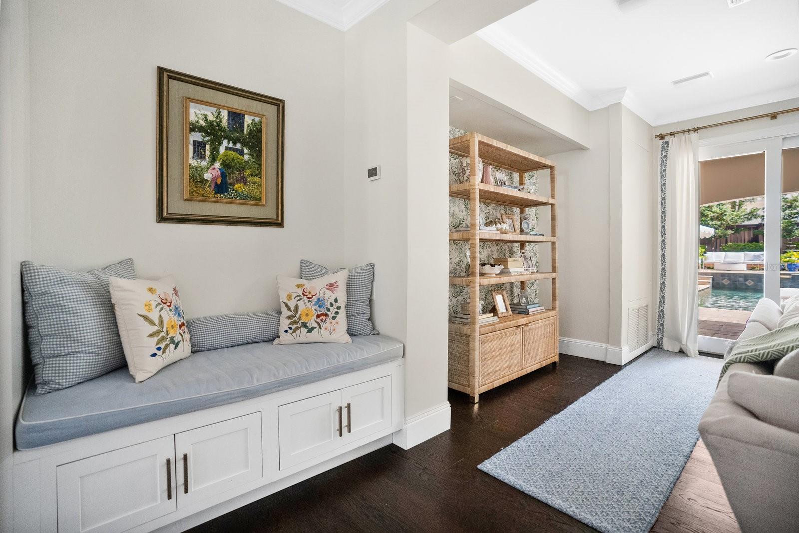 FOREST HILLS - Residential