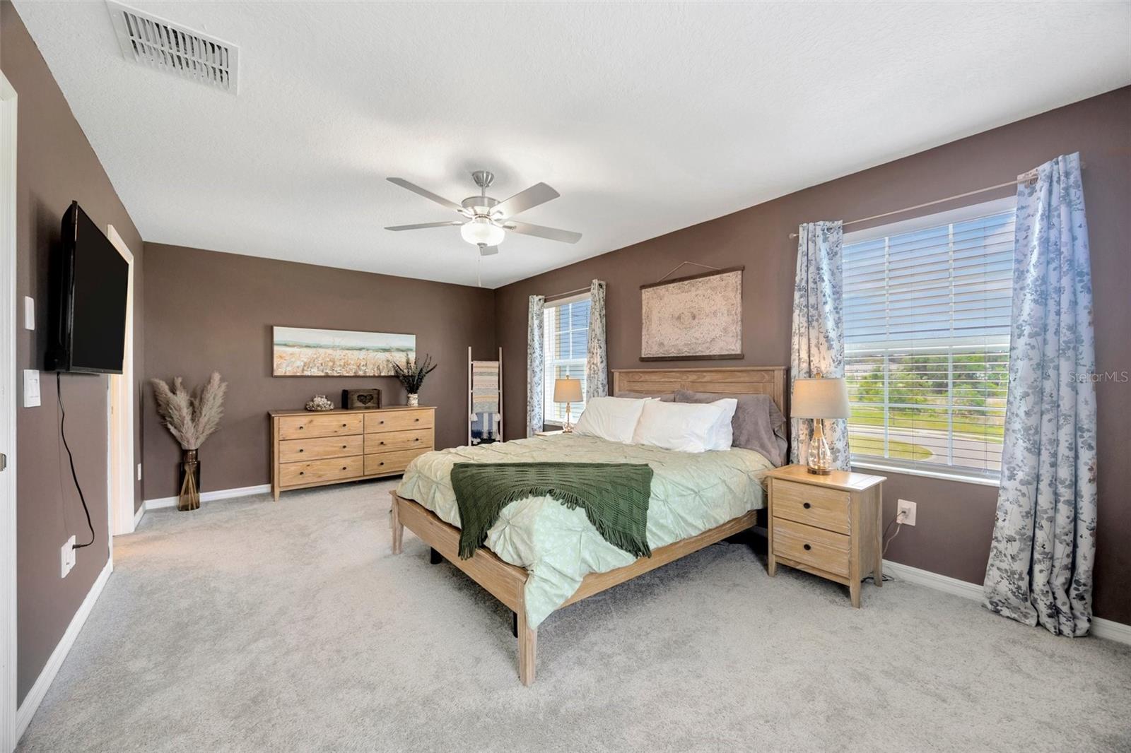 TOWNHOMES OF ANGELINE - Residential Lease