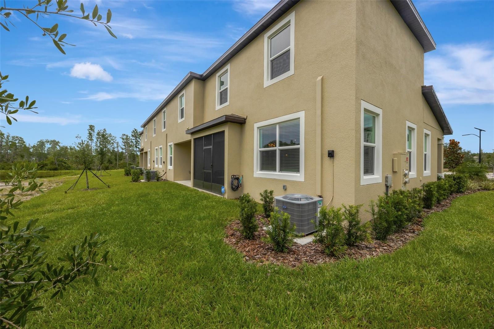 TOWNHOMES OF ANGELINE - Residential Lease