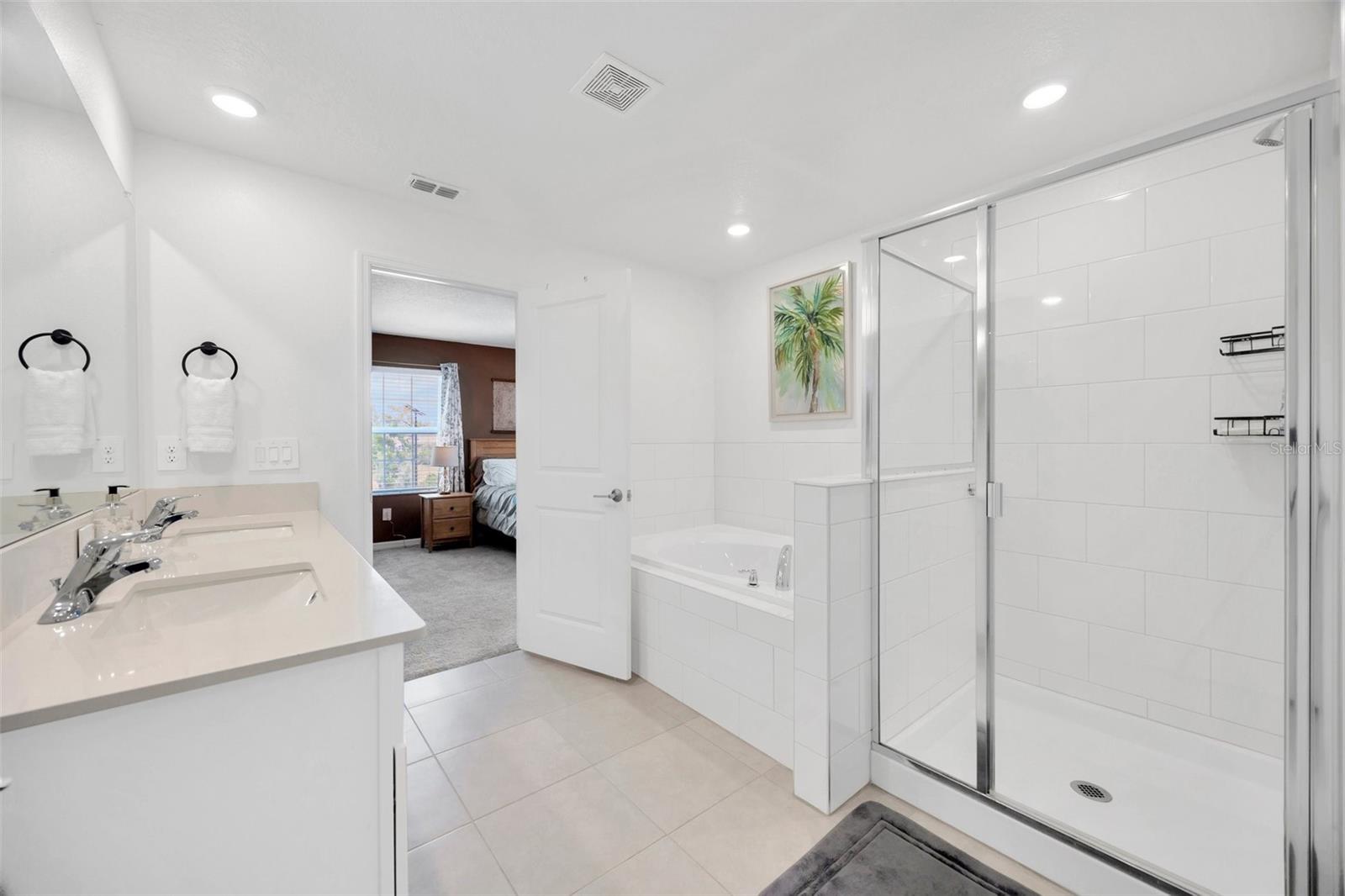 TOWNHOMES OF ANGELINE - Residential Lease