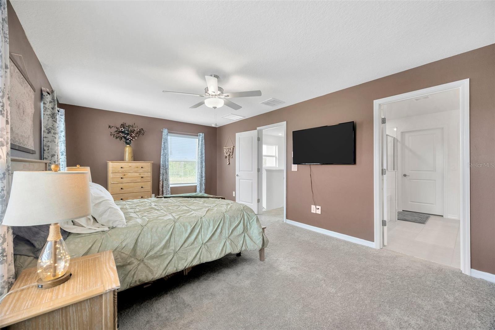 TOWNHOMES OF ANGELINE - Residential Lease