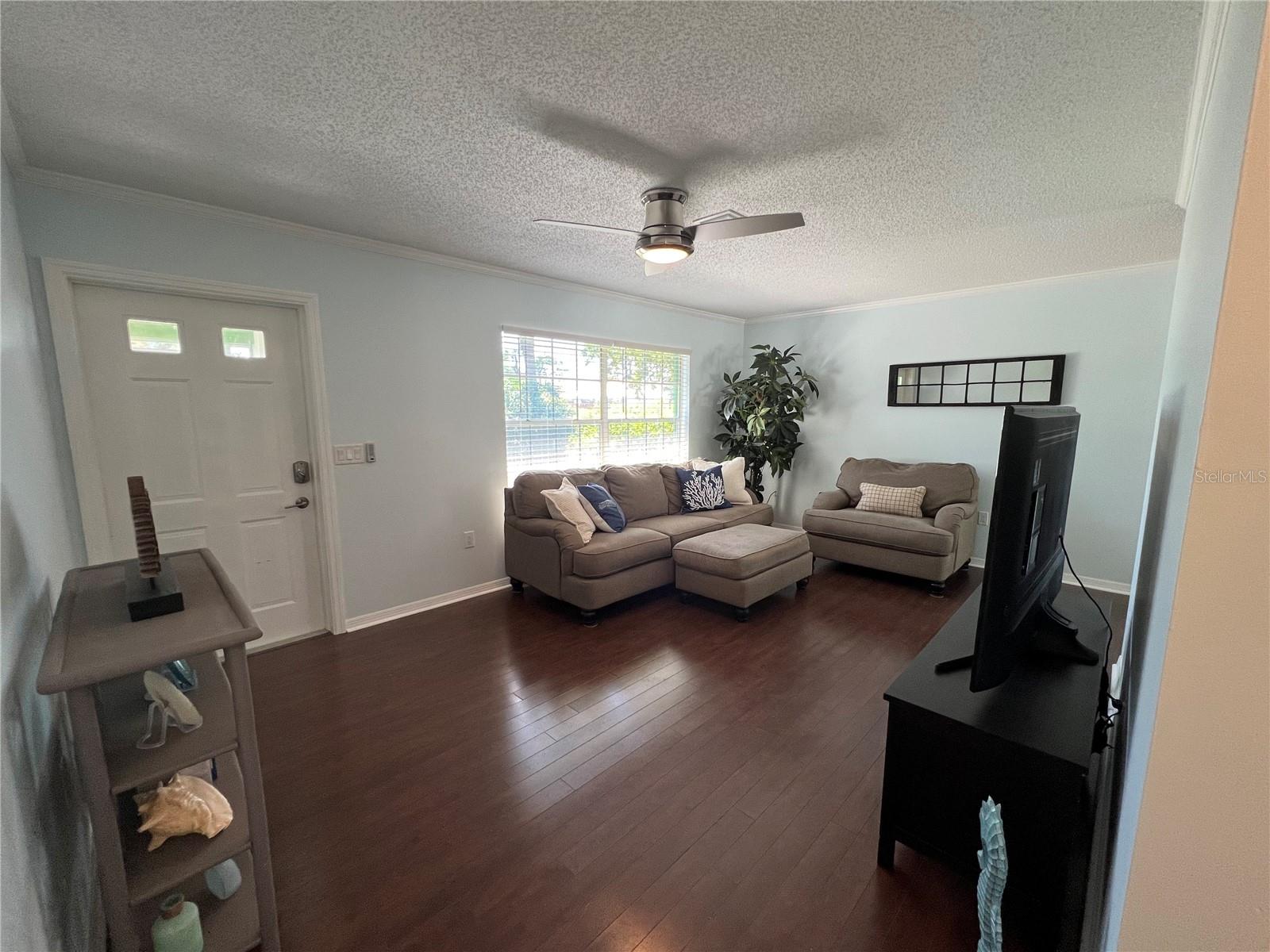 SOUTH VENICE - Residential Lease
