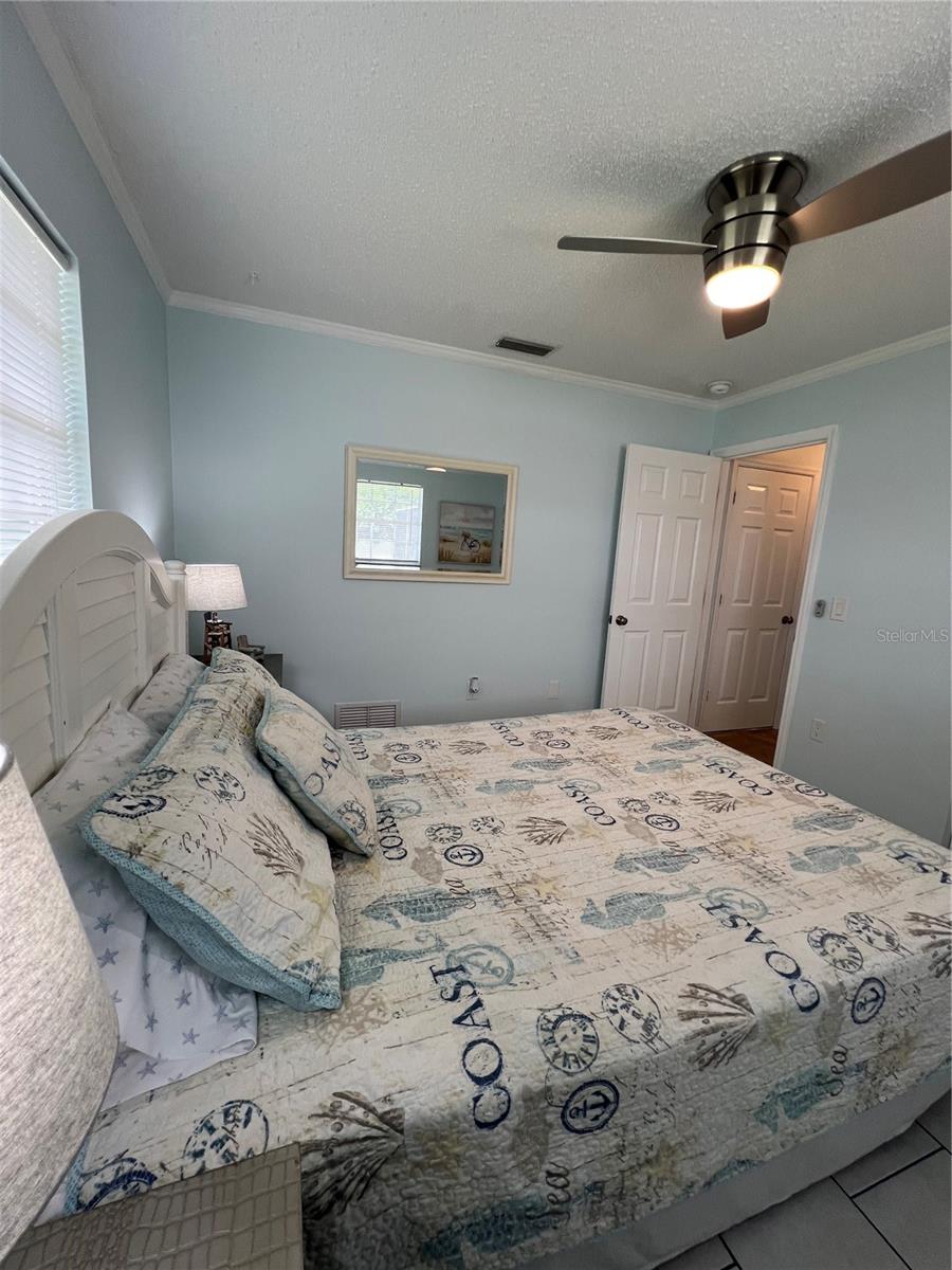 SOUTH VENICE - Residential Lease