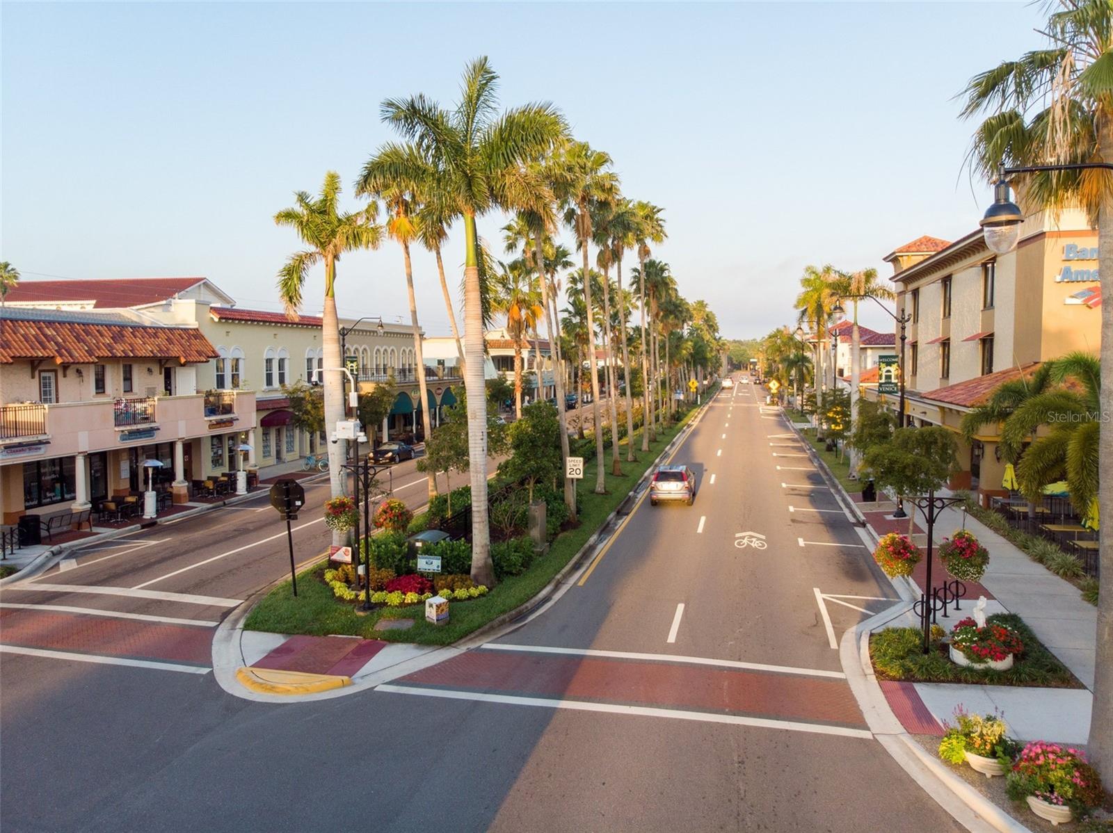 SOUTH VENICE - Residential Lease