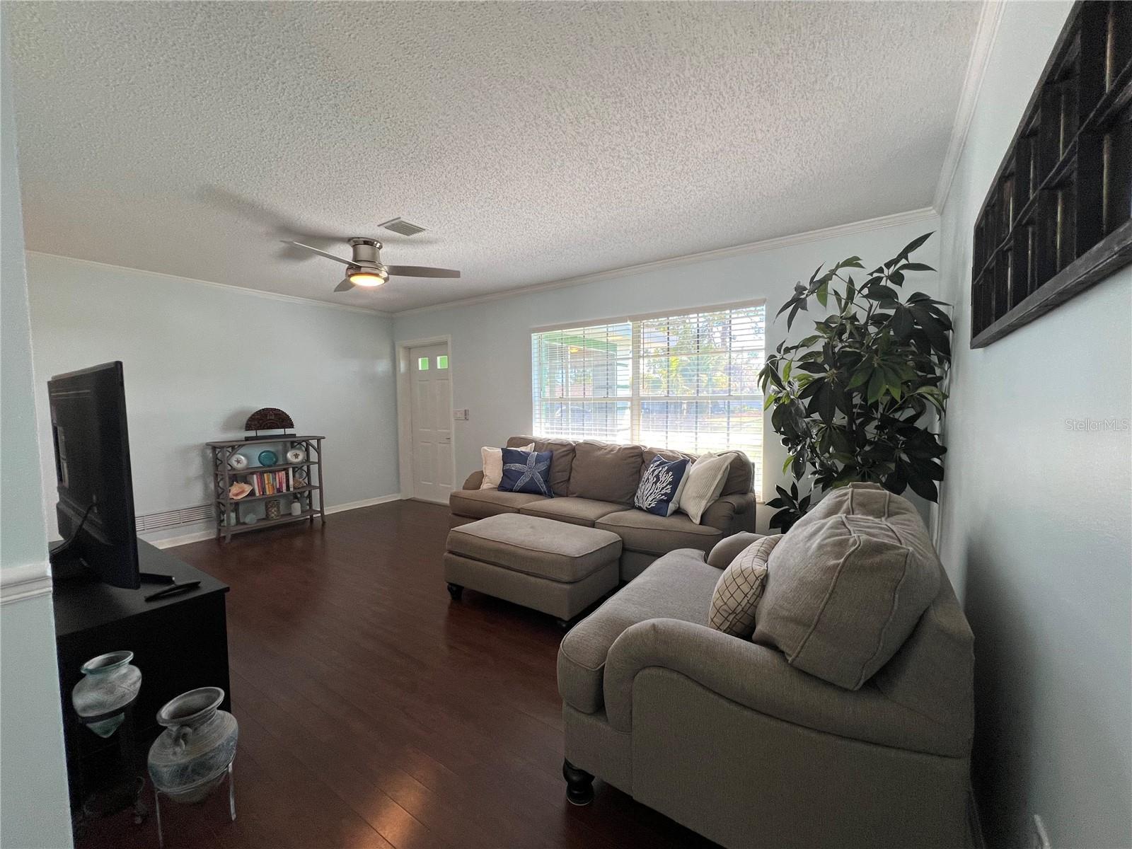 SOUTH VENICE - Residential Lease