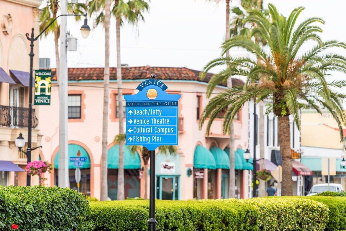 SOUTH VENICE - Residential Lease