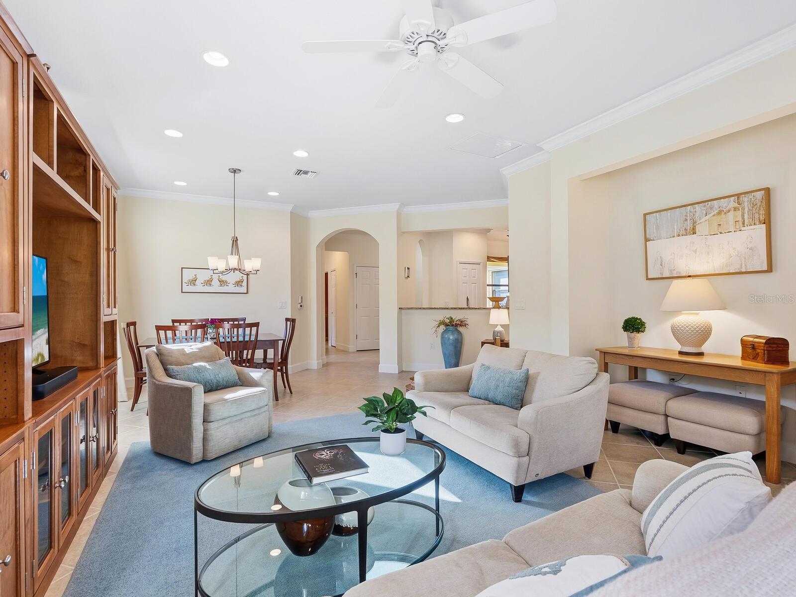 VENETIAN FALLS PH 3 - Residential