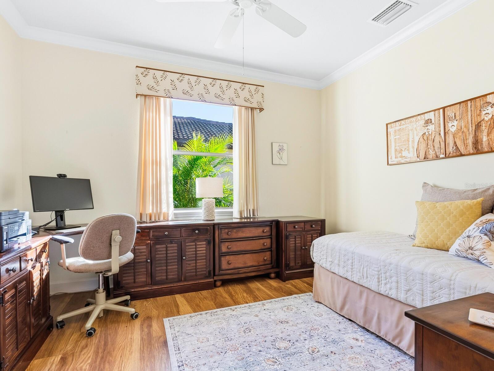 VENETIAN FALLS PH 3 - Residential