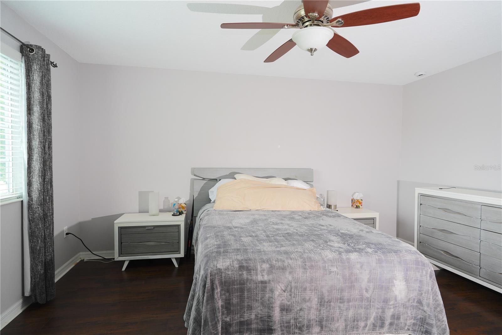 RIVERVIEW TWNHMS PH II - Residential Lease