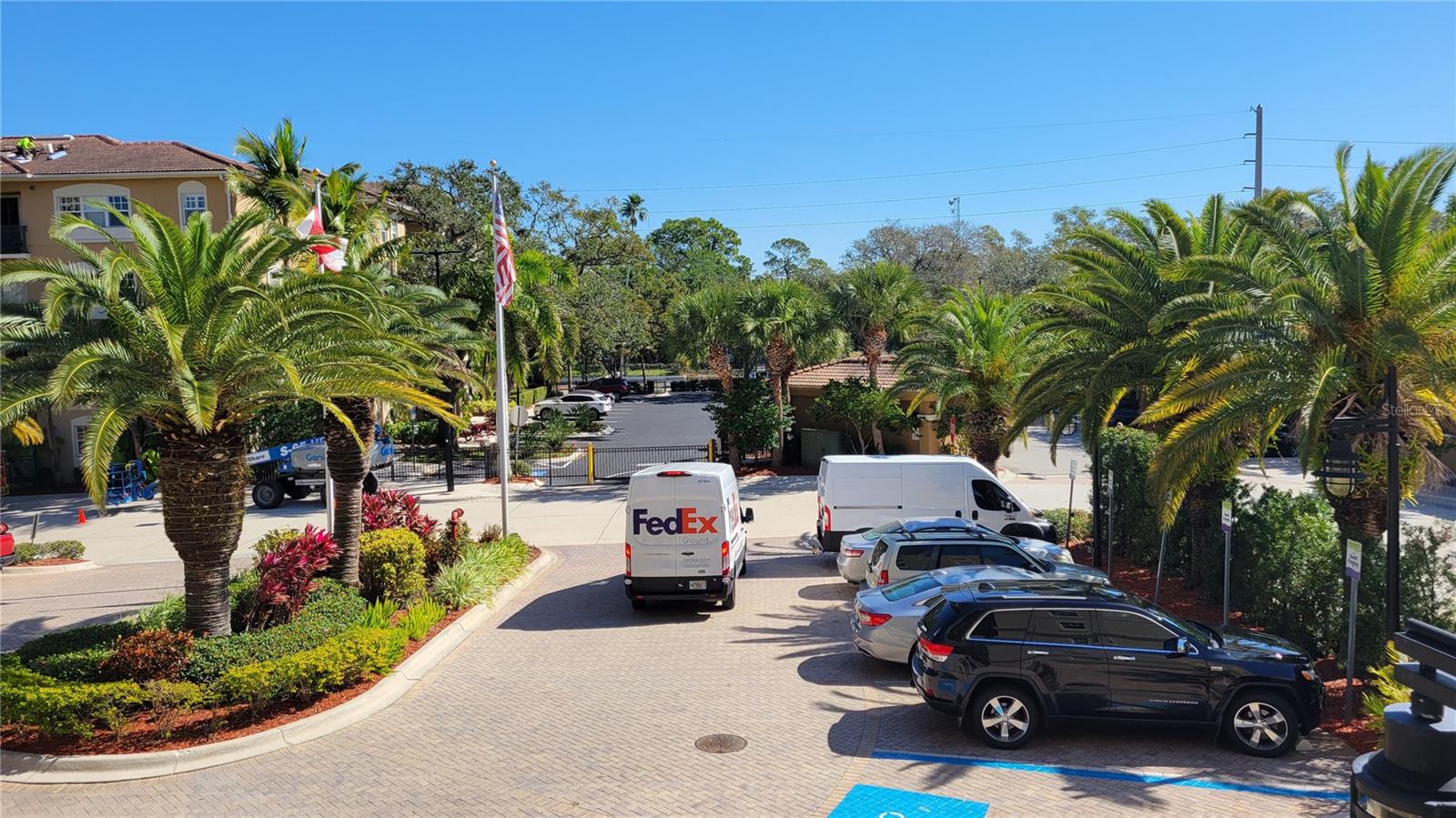 BROADWAY PROMENADE - Residential Lease