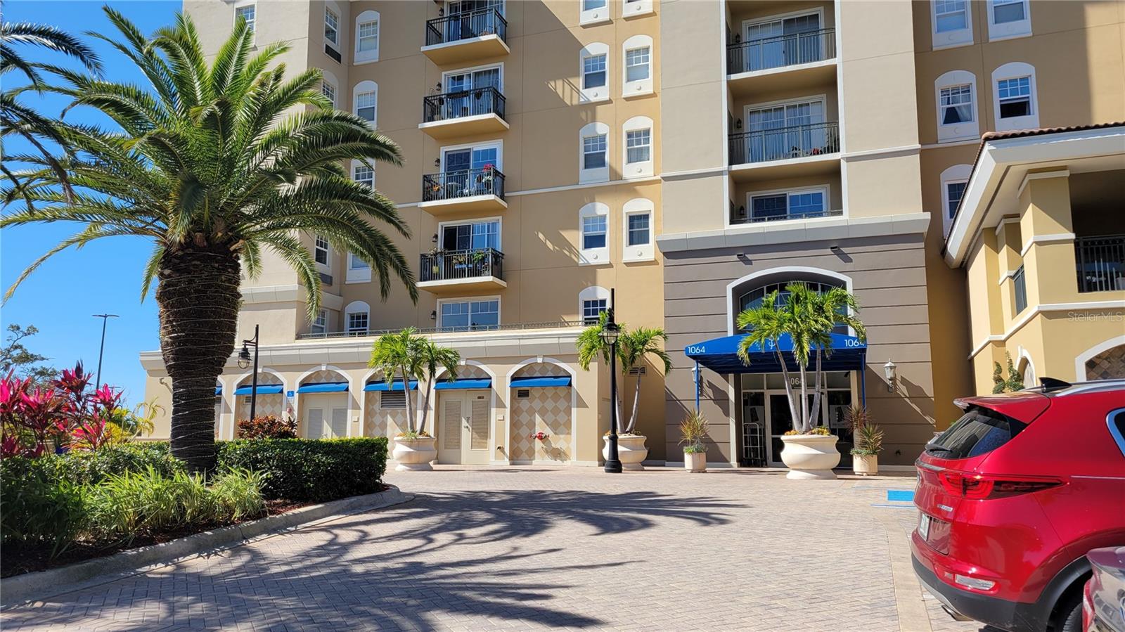 BROADWAY PROMENADE - Residential Lease
