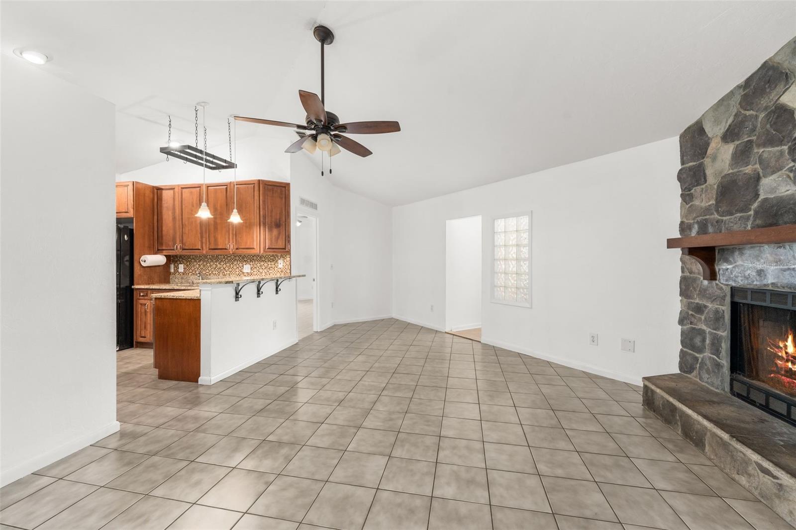 AUTUMN WOODS - Residential