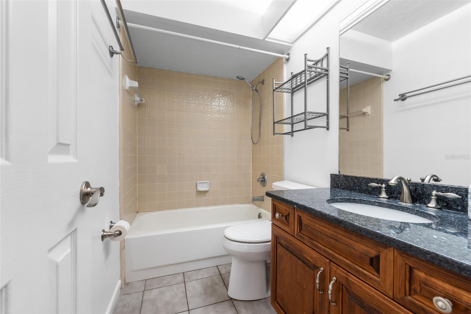 AUTUMN WOODS - Residential