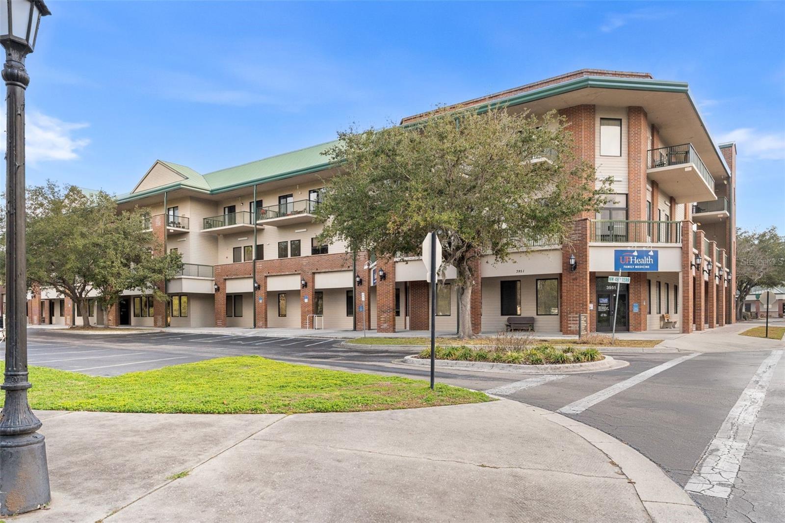 AUTUMN WOODS - Residential