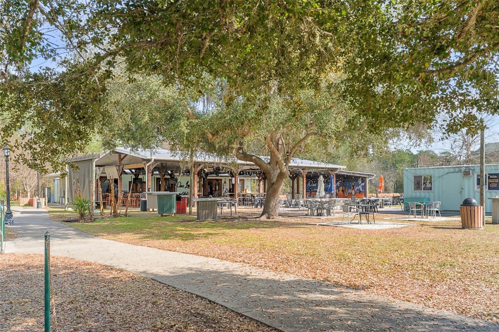 AUTUMN WOODS - Residential