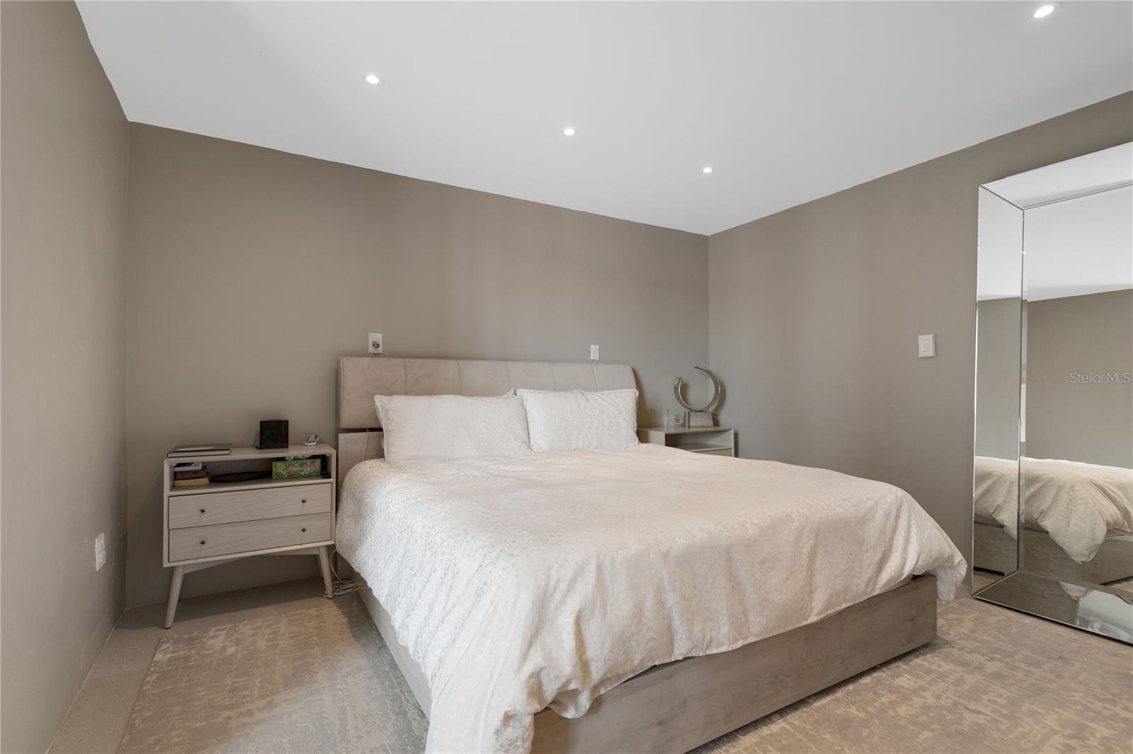 255 RECINTO SUR - Residential