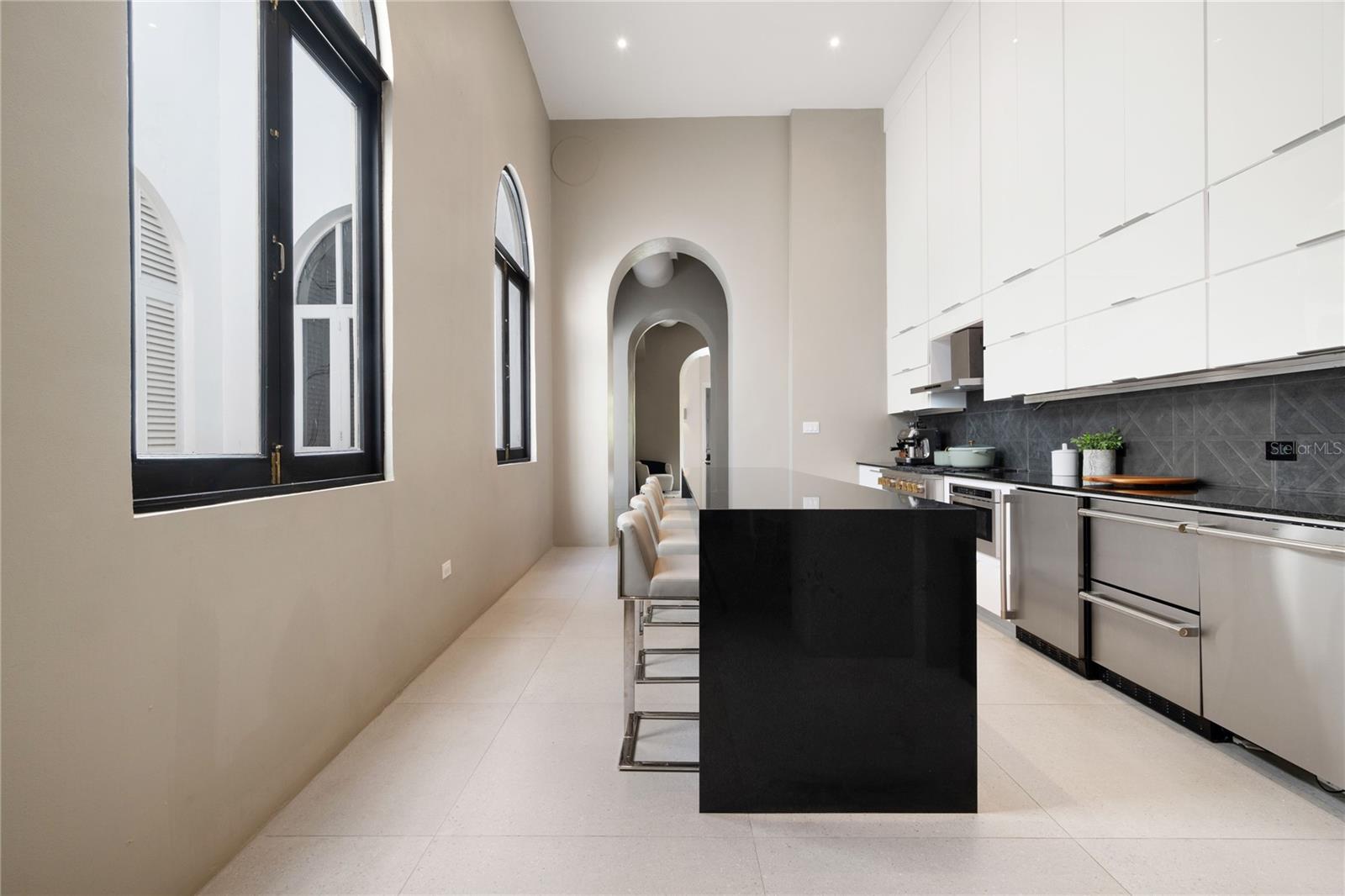255 RECINTO SUR - Residential