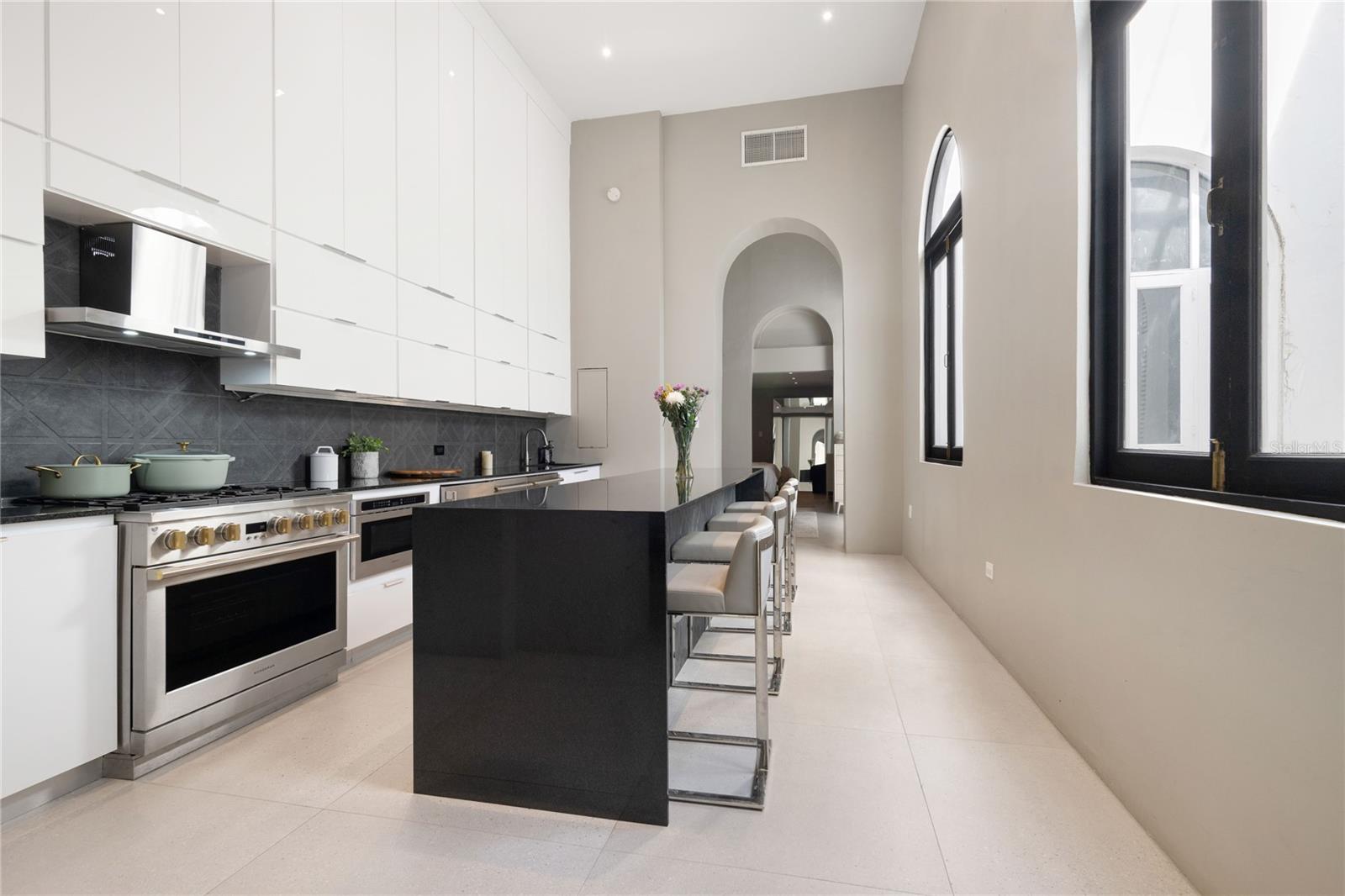 255 RECINTO SUR - Residential