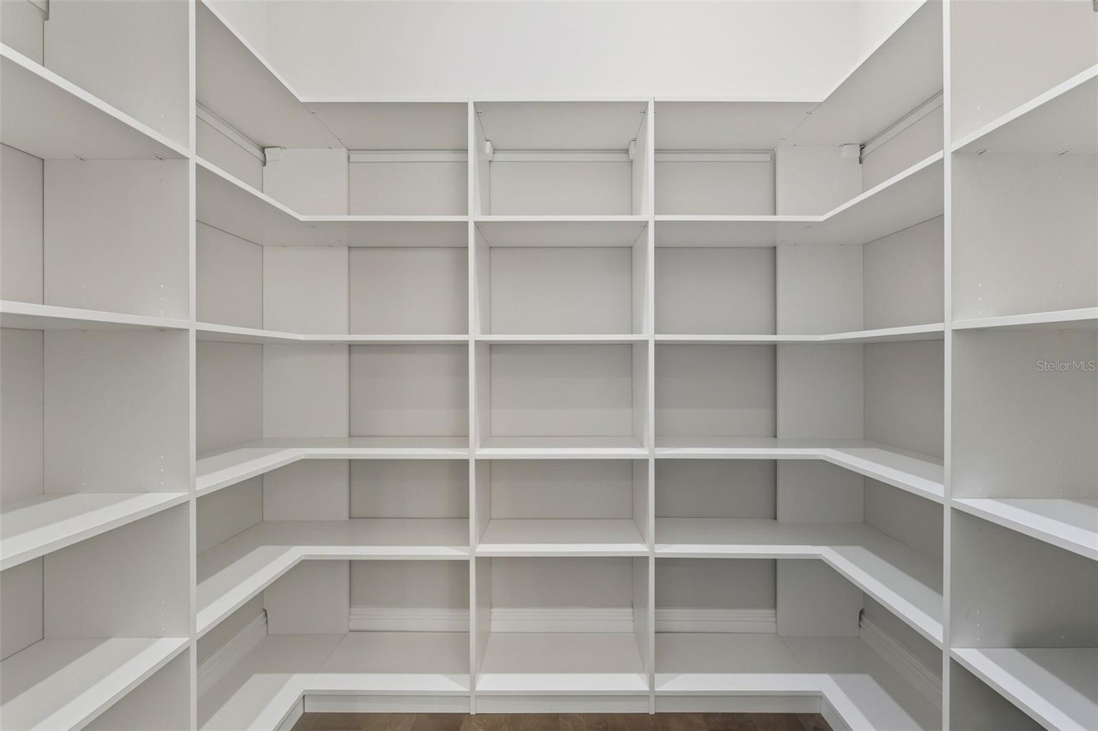 DAVIS ISLANDS PB10 PG52 TO 57 - Residential Lease