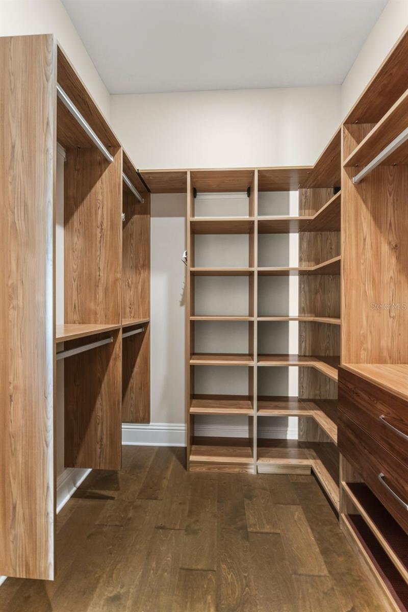 DAVIS ISLANDS PB10 PG52 TO 57 - Residential Lease