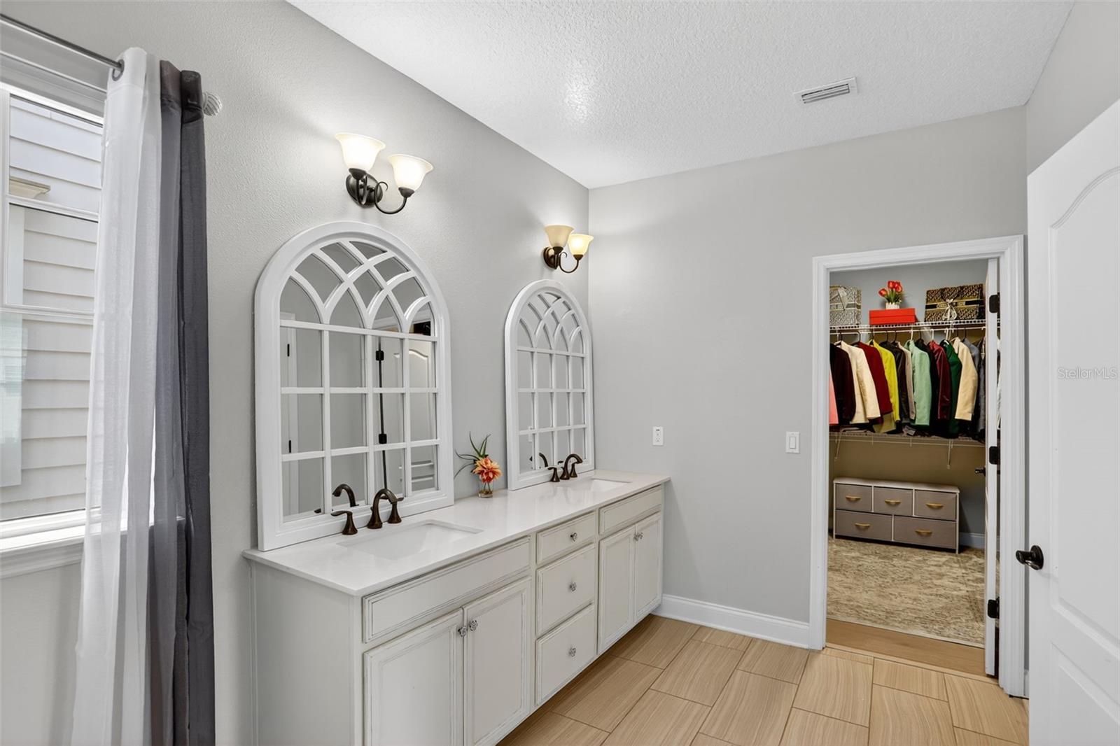 CELEBRATION SOUTH VILLAGE UNIT 4 REP 2 - Residential