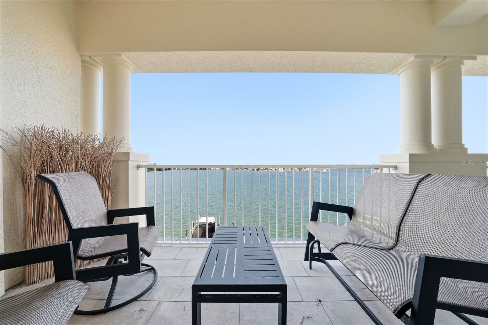 LAS BRISAS CONDO - Residential