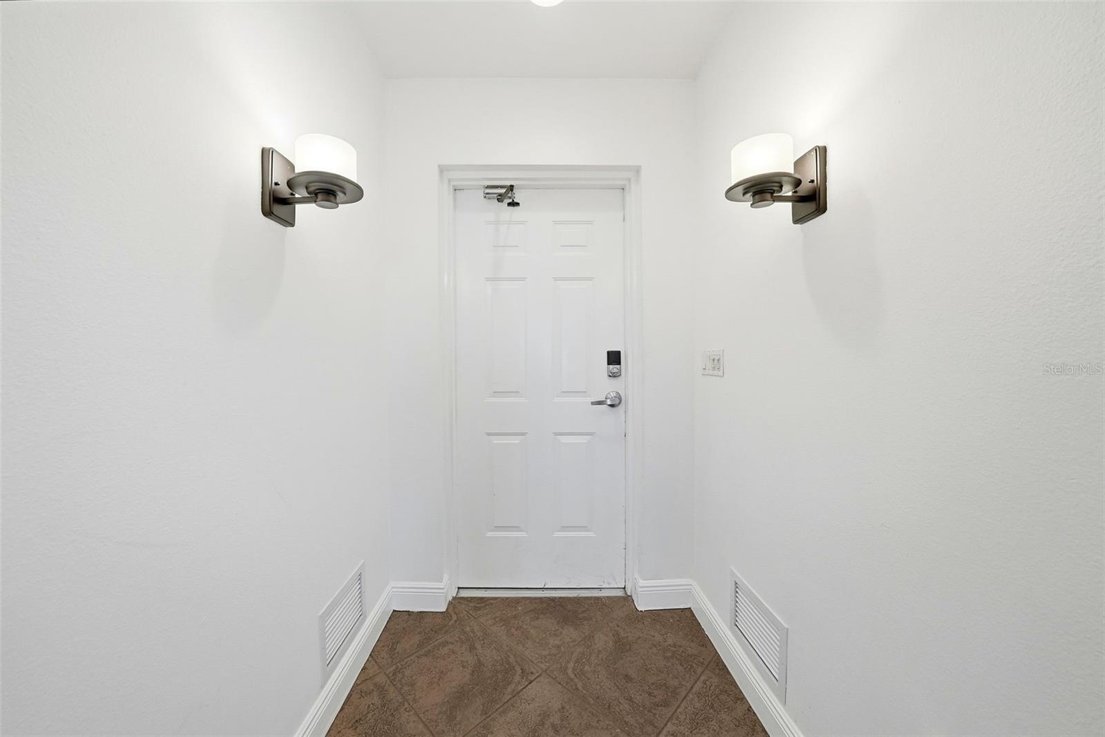 LAS BRISAS CONDO - Residential