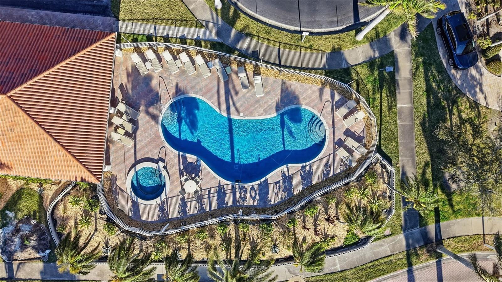 LAS BRISAS CONDO - Residential