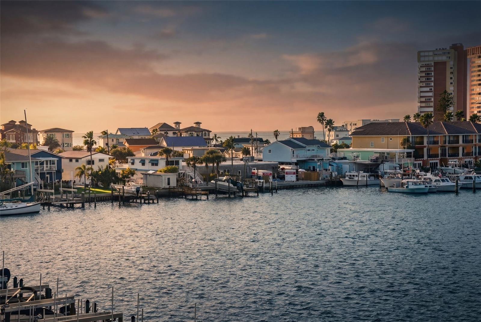 LAS BRISAS CONDO - Residential