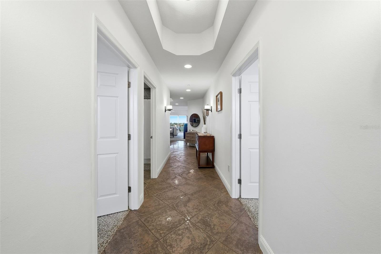 LAS BRISAS CONDO - Residential