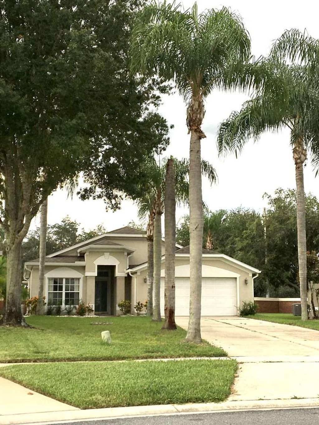 Photo of 3111 Cranes Cove Loop, Kissimmee, FL 34741 (MLS # TB8467009)