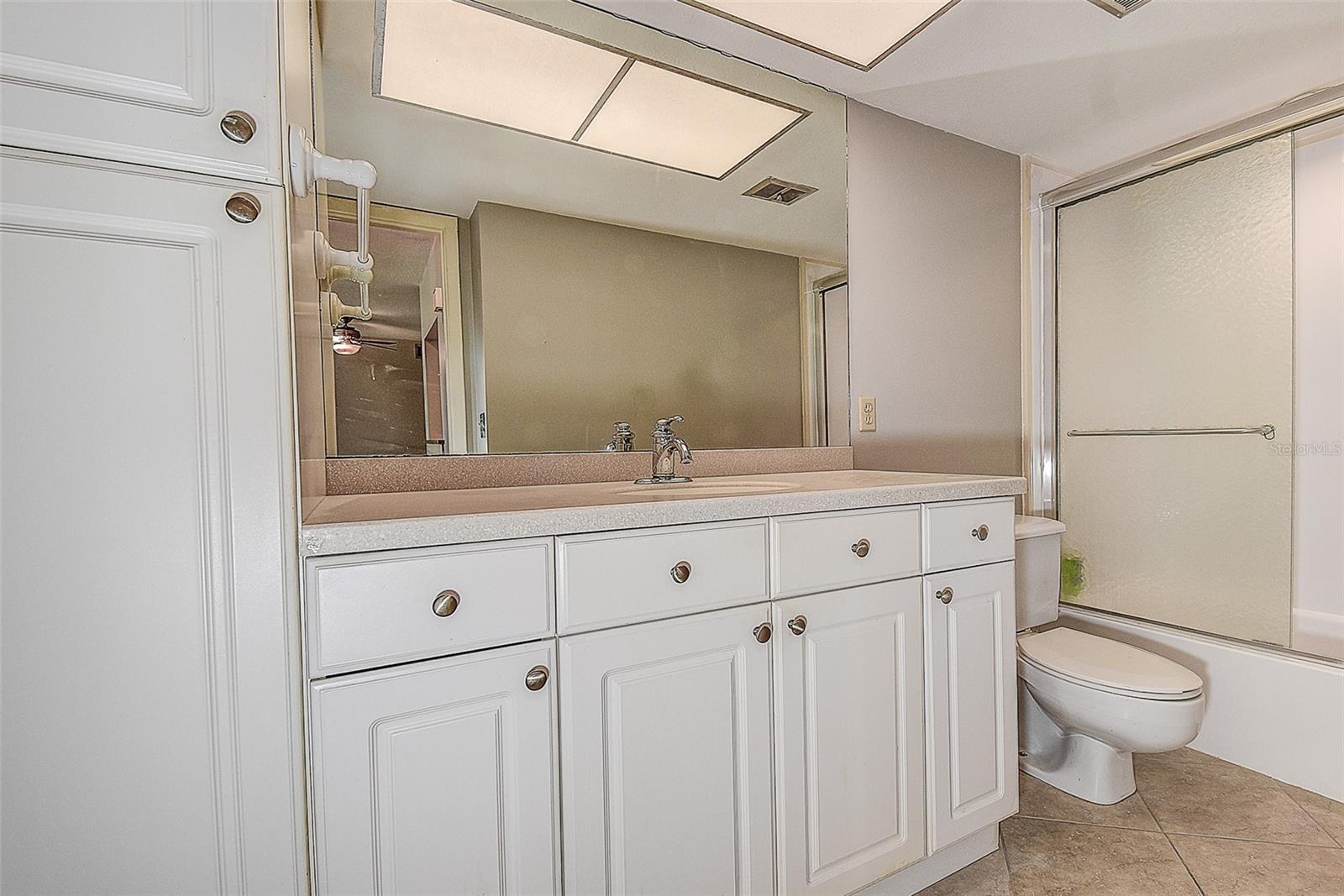 BAYWAY ISLES POINT BRITTANY FIVE - Residential