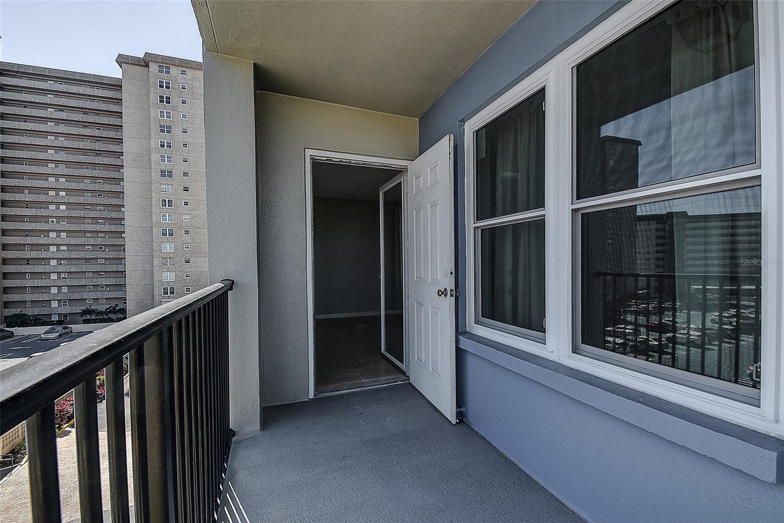 BAYWAY ISLES POINT BRITTANY FIVE - Residential