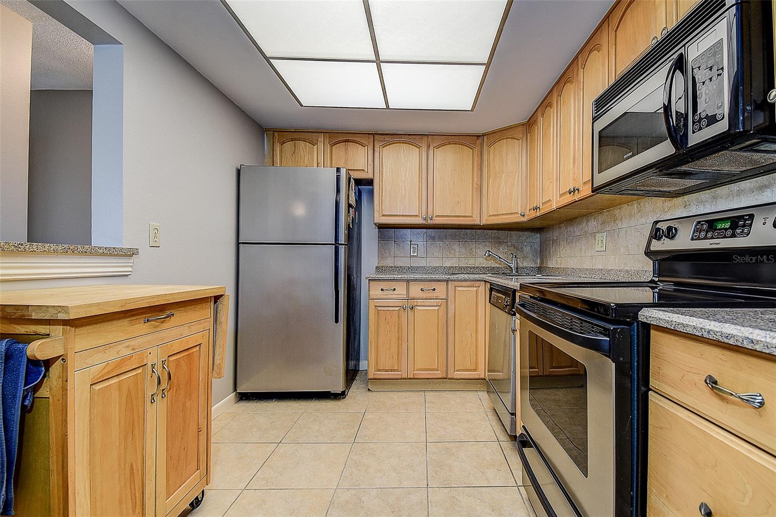 BAYWAY ISLES POINT BRITTANY FIVE - Residential