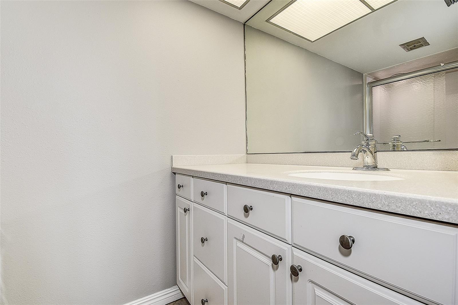 BAYWAY ISLES POINT BRITTANY FIVE - Residential