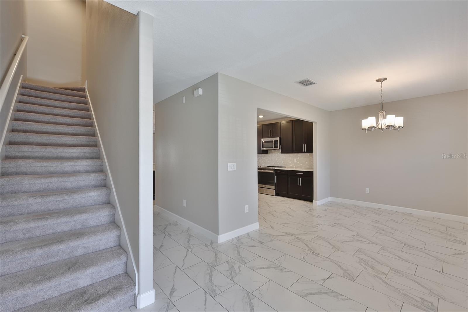 WEST END TWNHMS 2 - Residential Lease