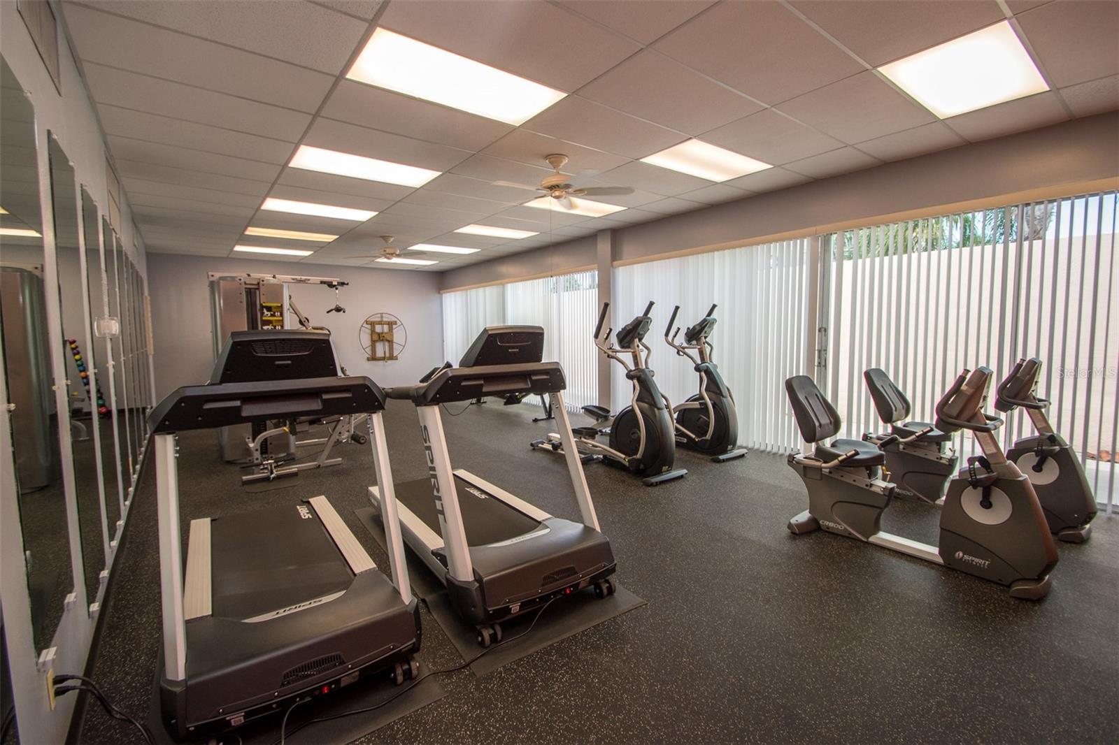 BAY ISLAND GROUP 4 - Residential