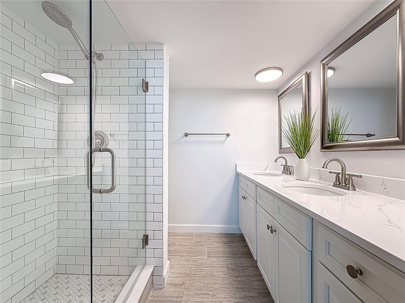 BAY ISLAND GROUP 4 - Residential