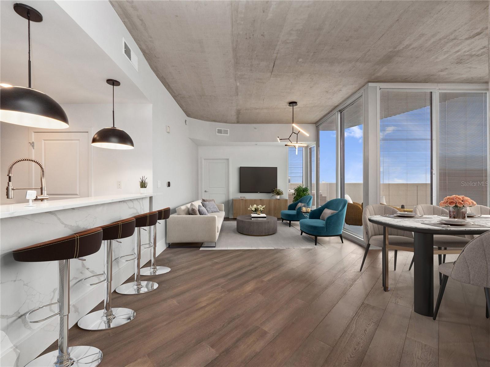 SOLAIRE/PLAZA CONDO - Residential