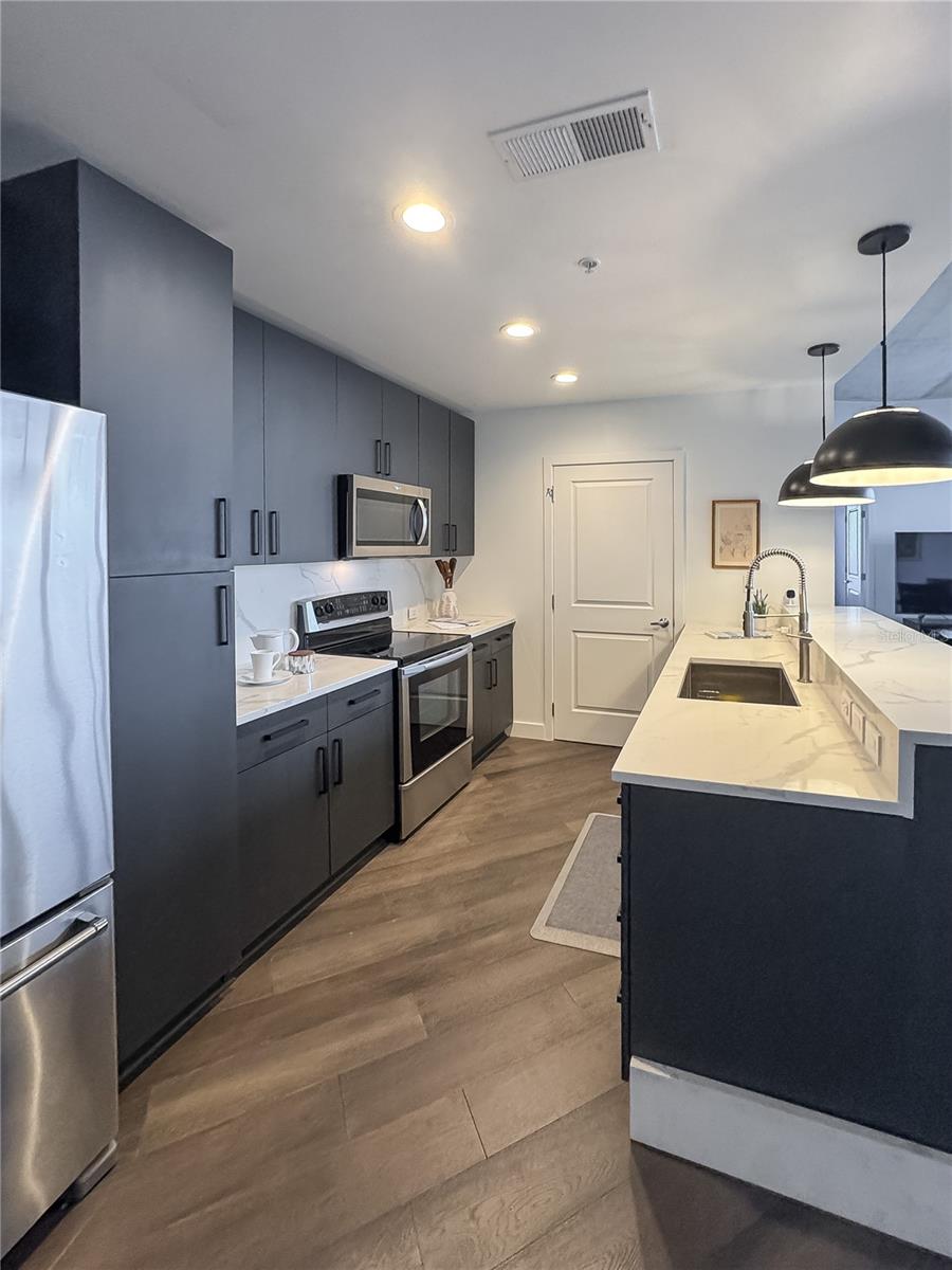 SOLAIRE/PLAZA CONDO - Residential