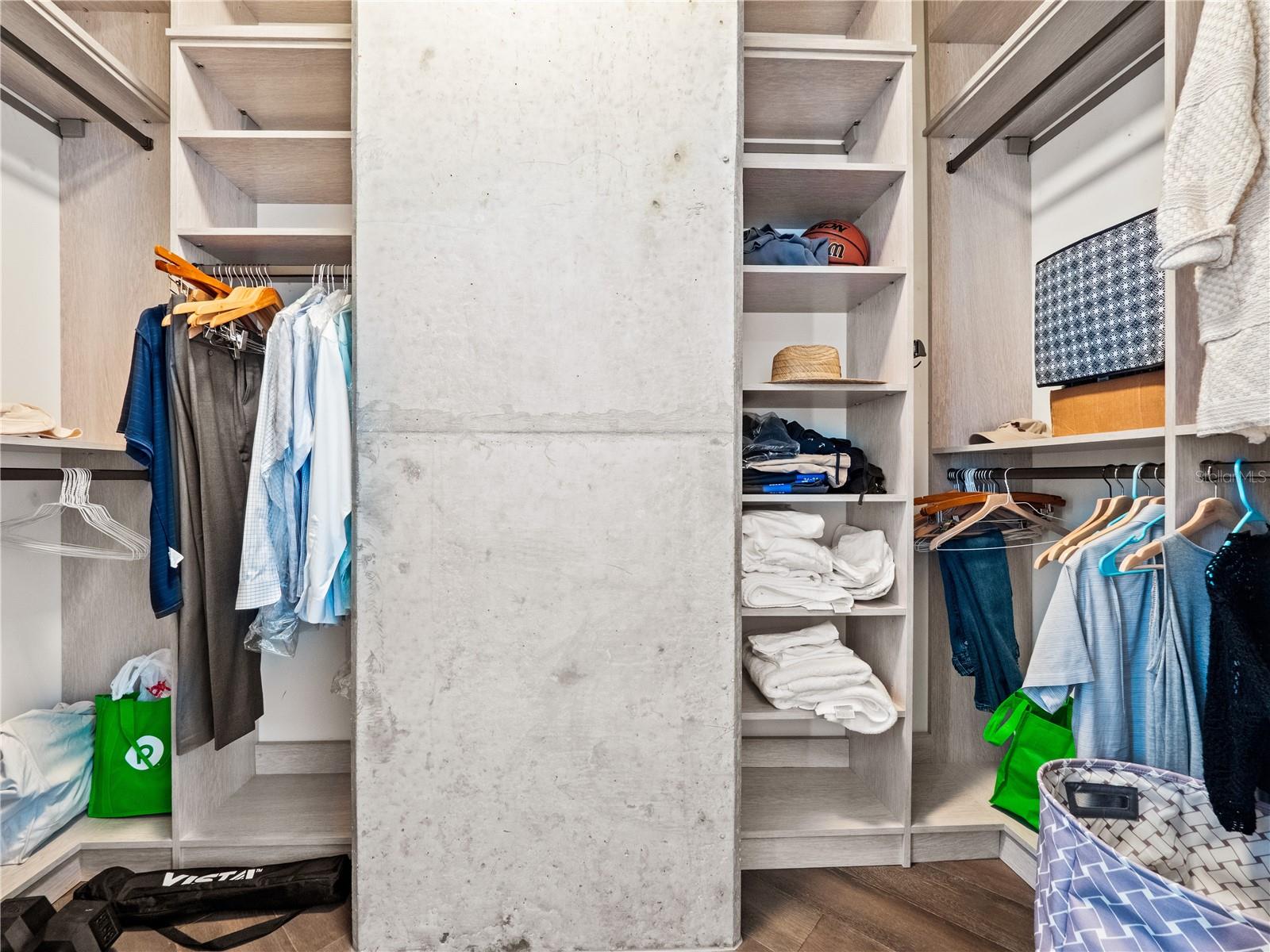 SOLAIRE/PLAZA CONDO - Residential