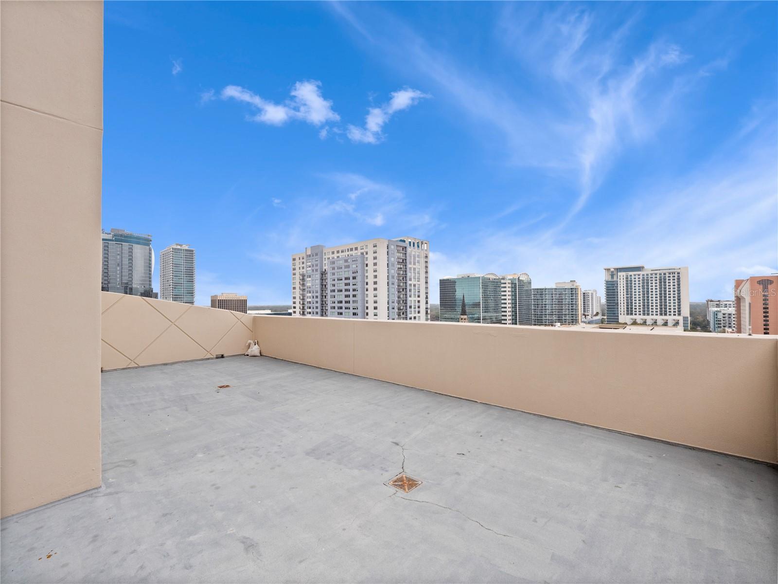 SOLAIRE/PLAZA CONDO - Residential