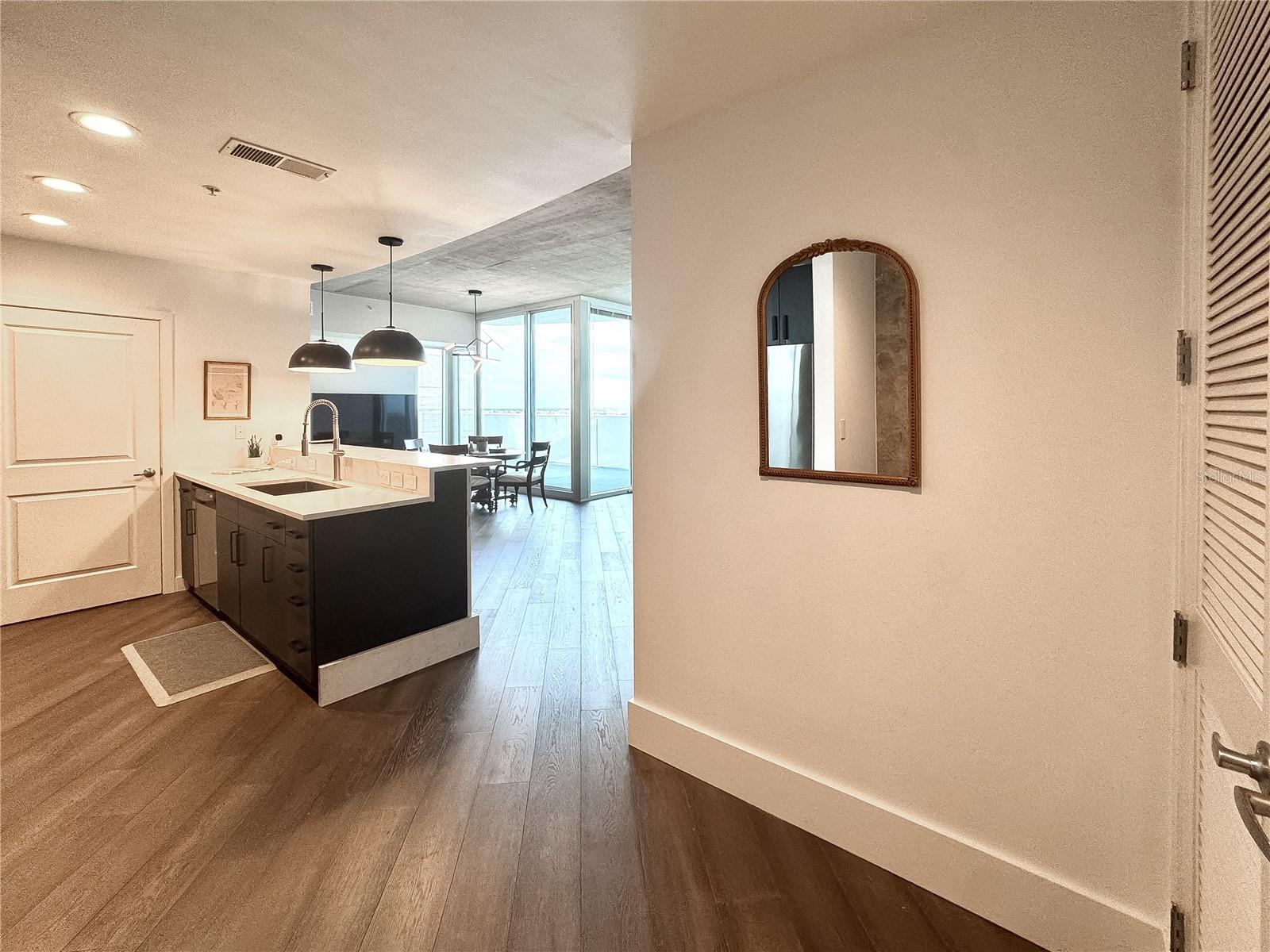 SOLAIRE/PLAZA CONDO - Residential