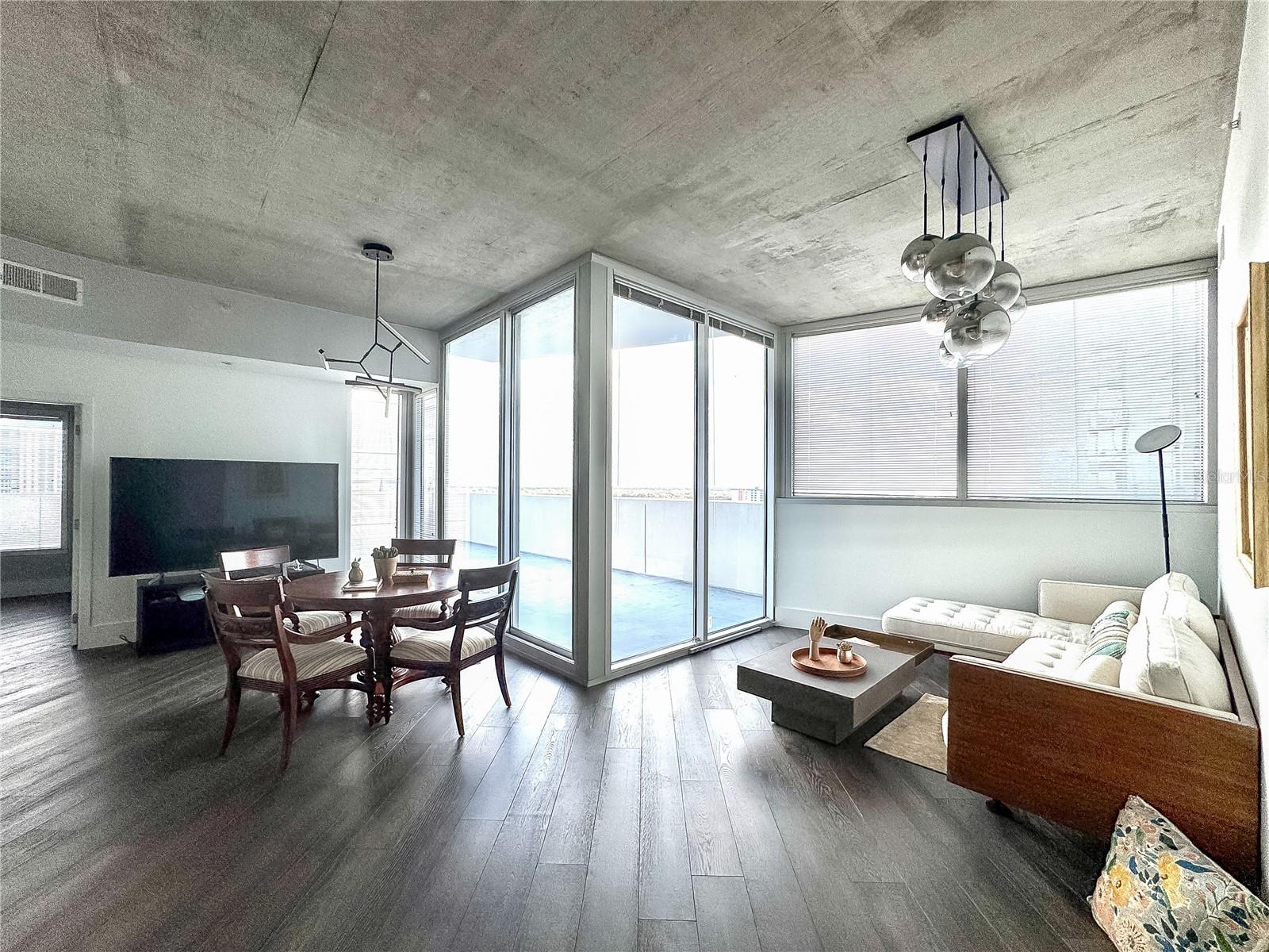 SOLAIRE/PLAZA CONDO - Residential