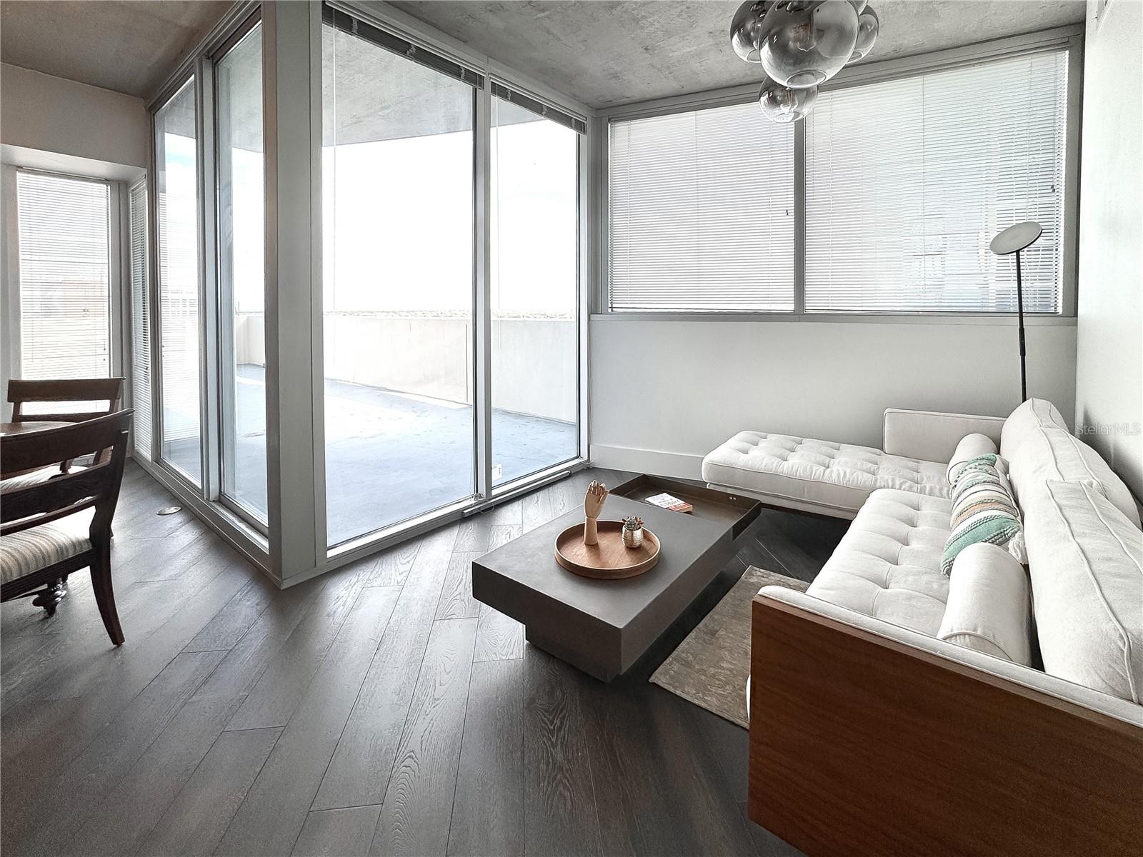 SOLAIRE/PLAZA CONDO - Residential