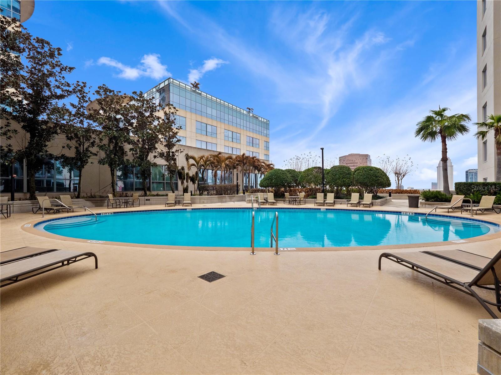 SOLAIRE/PLAZA CONDO - Residential