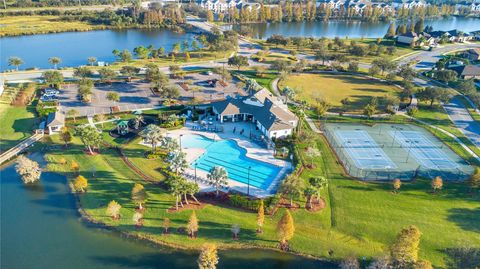 A home in LAKELAND