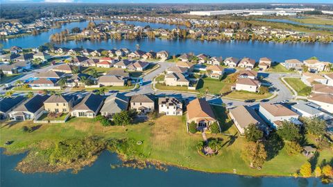 A home in LAKELAND