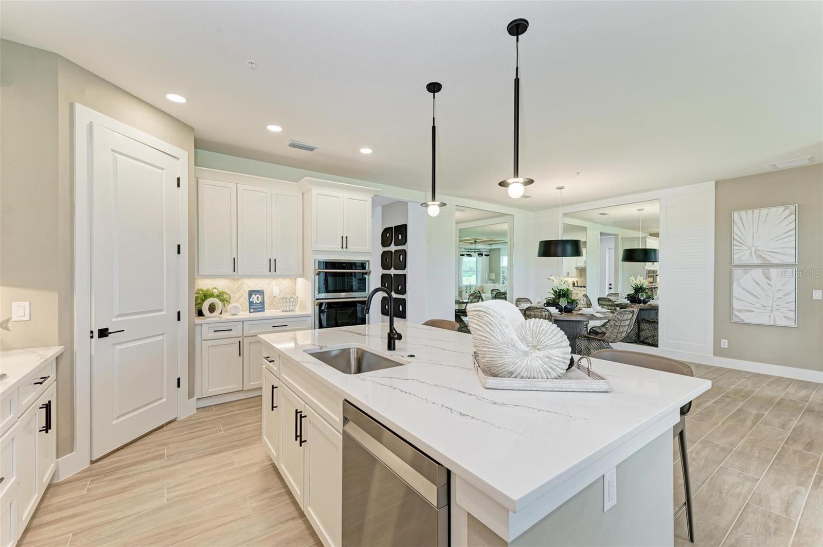 WATERCOLOR PLACE PH II - Residential Lease